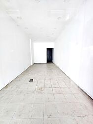 Ang Mo Kio Avenue 8 (D20), Shop House #582261891